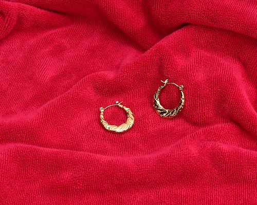 Moon hoops