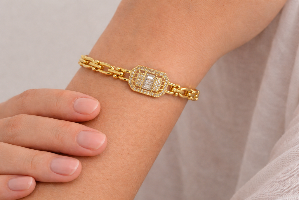 Timeless Spark Crystal Link Bangle