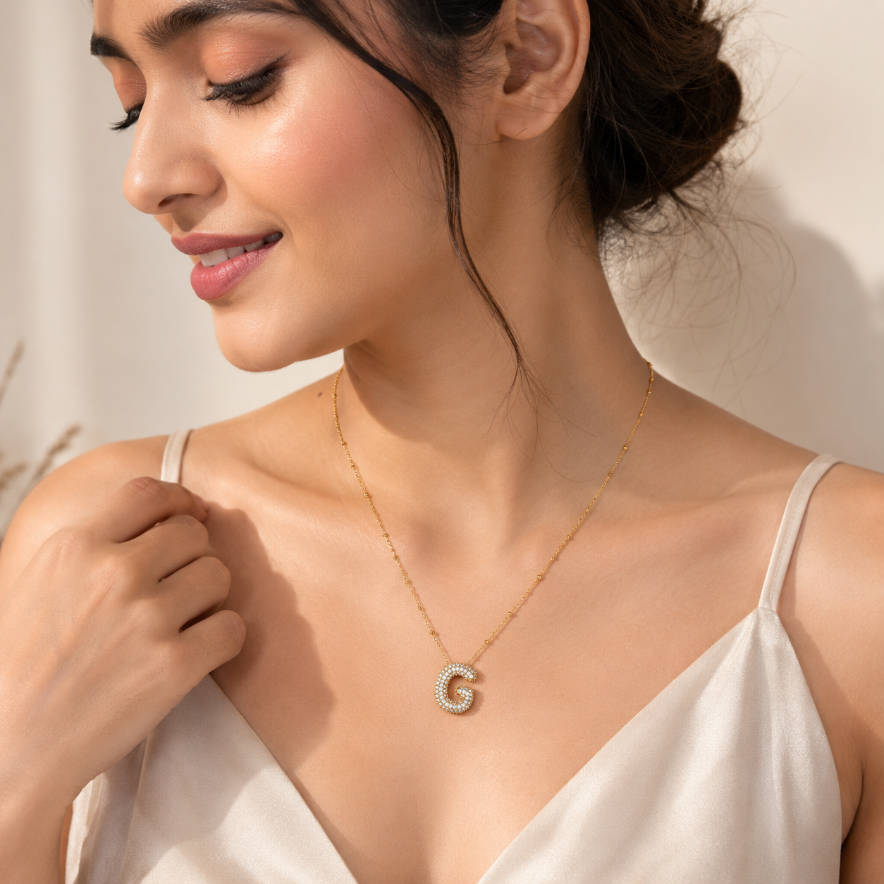 Sparkling Initial G Pendant Necklace