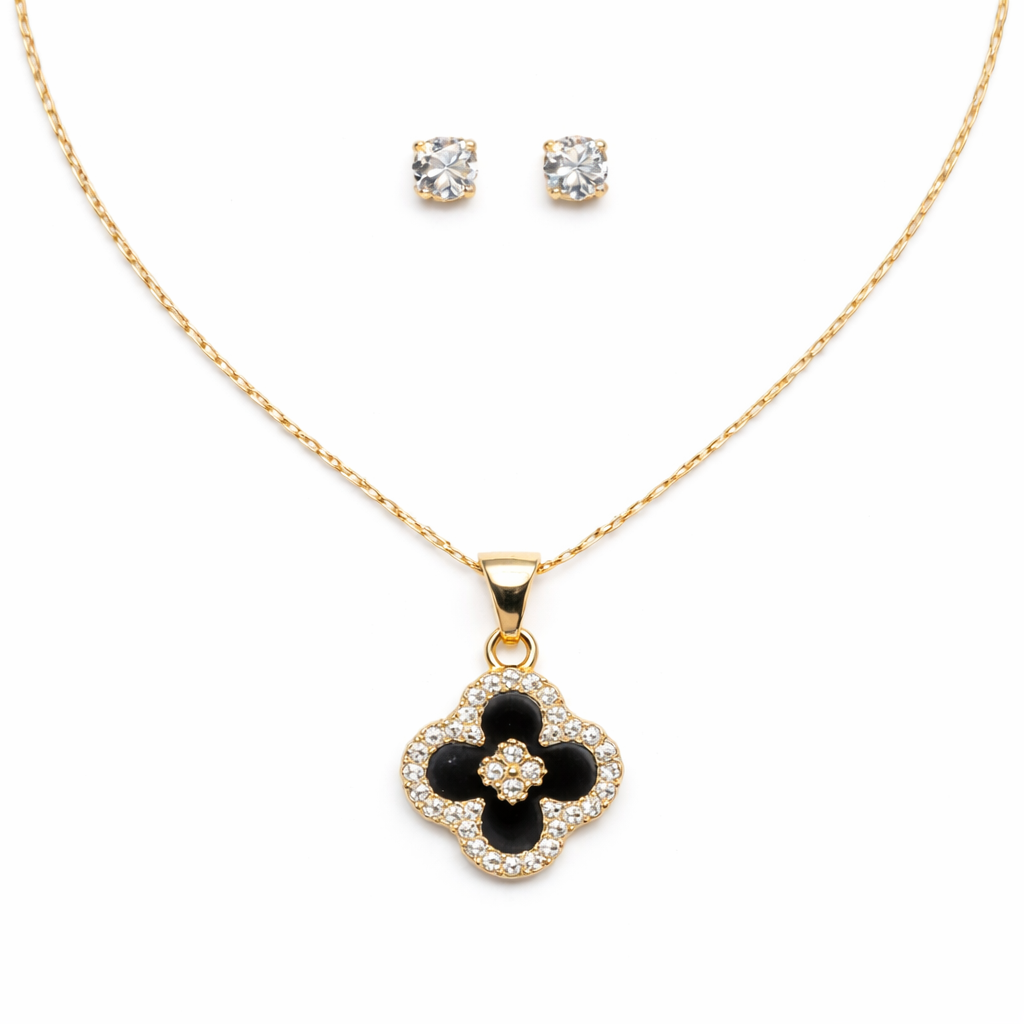 Elegant Clover Crystal Pendant Necklace